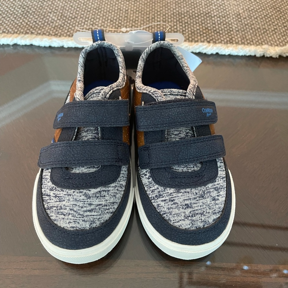 OshKosh Toddler Shoes (size 8) NWT
